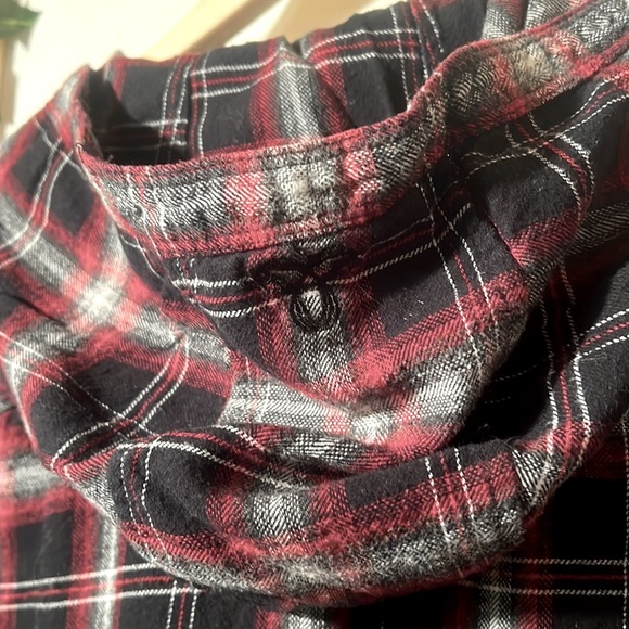 TNA shacket - Picture 4 of 5